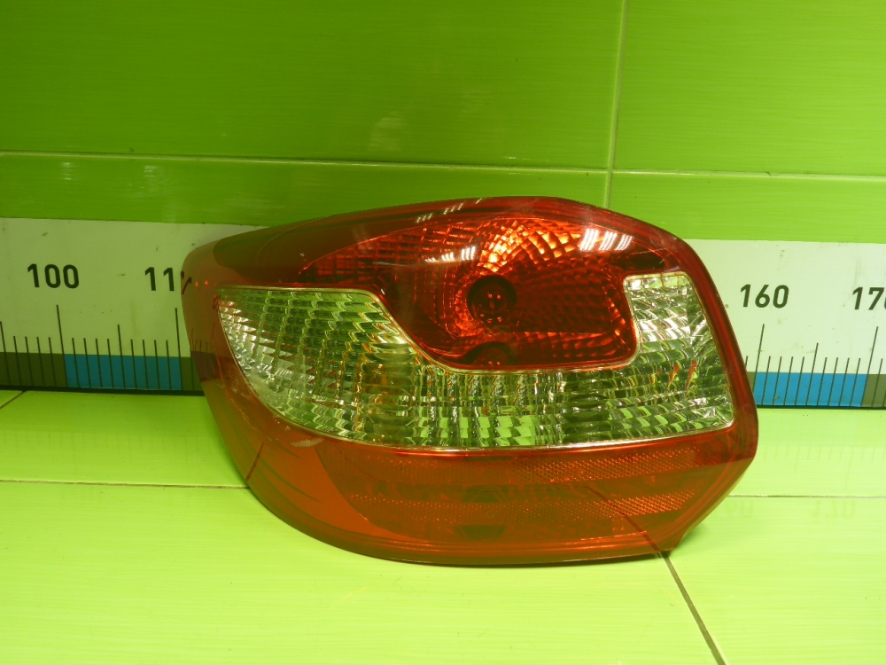 Фонарь задний левый