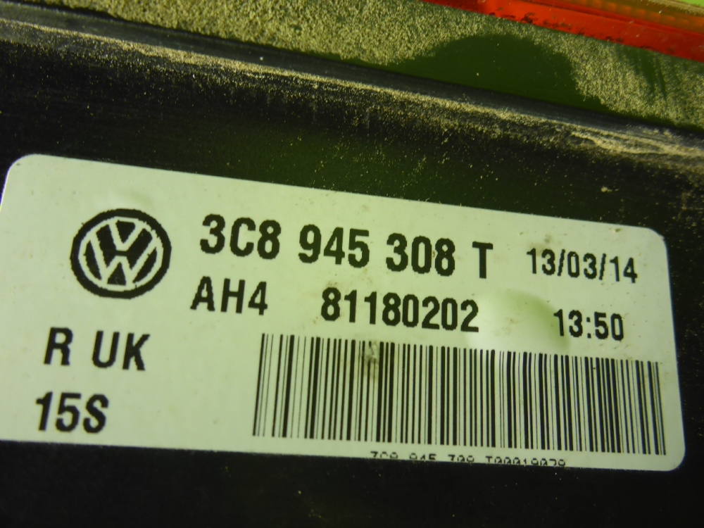 Фонарь задний внутренний правый