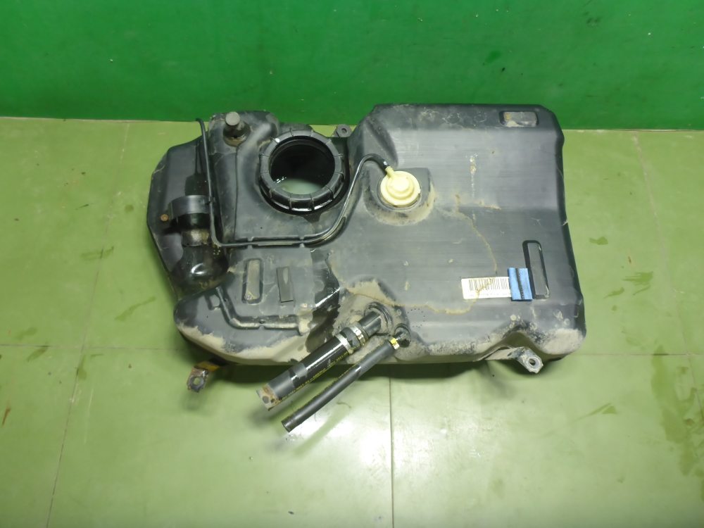 Бак топливный