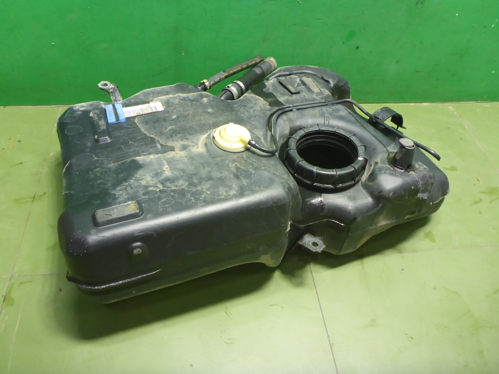 Бак топливный