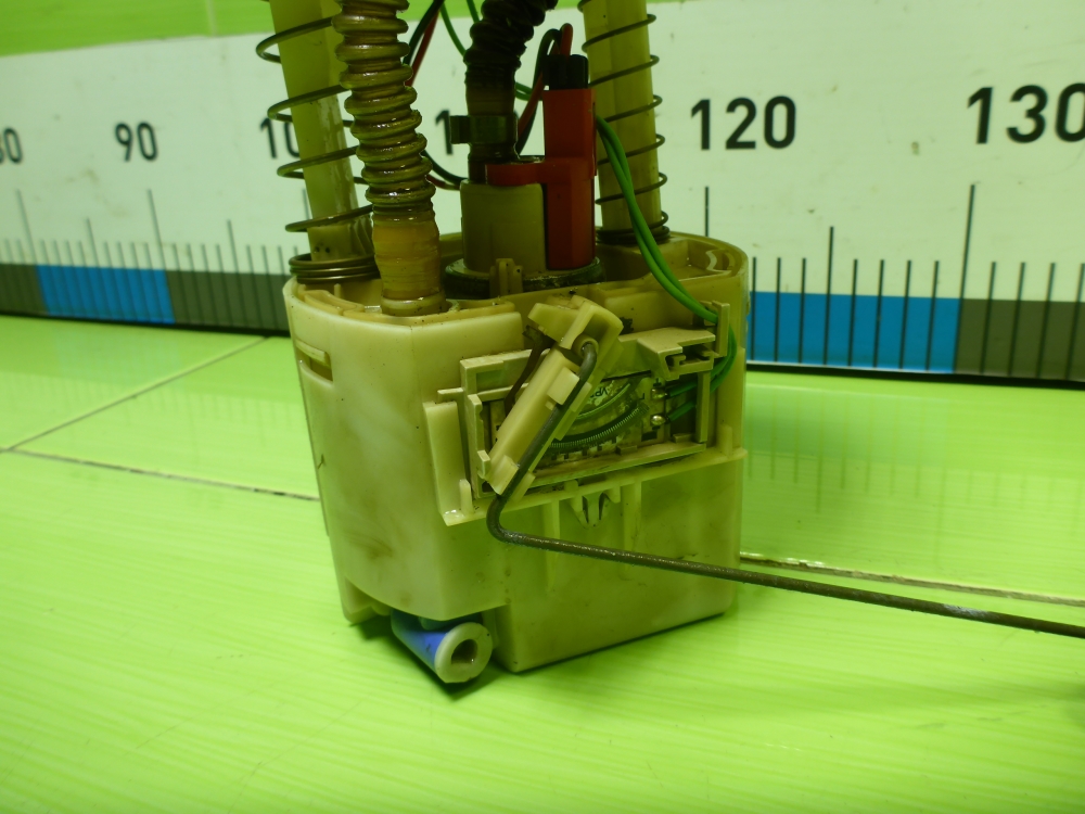 Насос топливный электрический