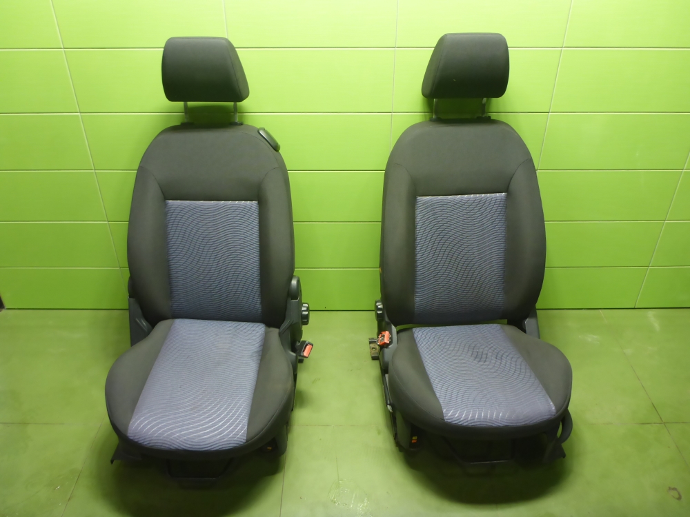 Сиденья комплект