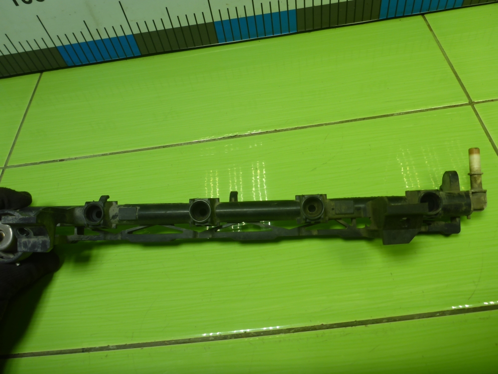 Рейка топливная (рампа)