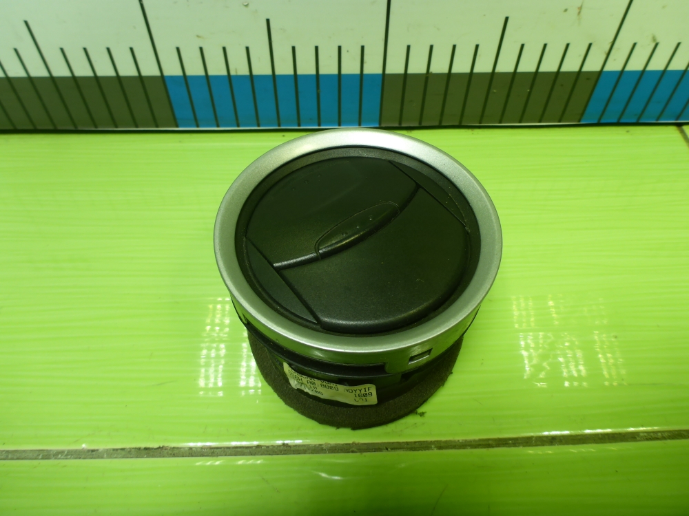 Дефлектор воздушный