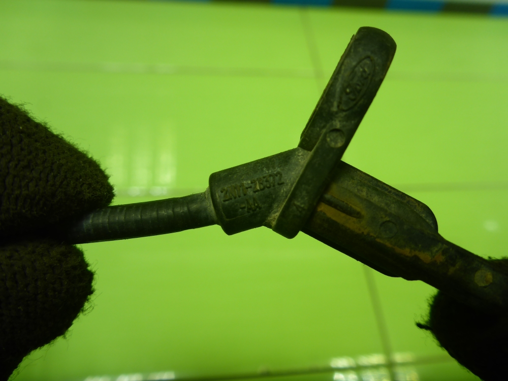 Датчик ABS передний левый