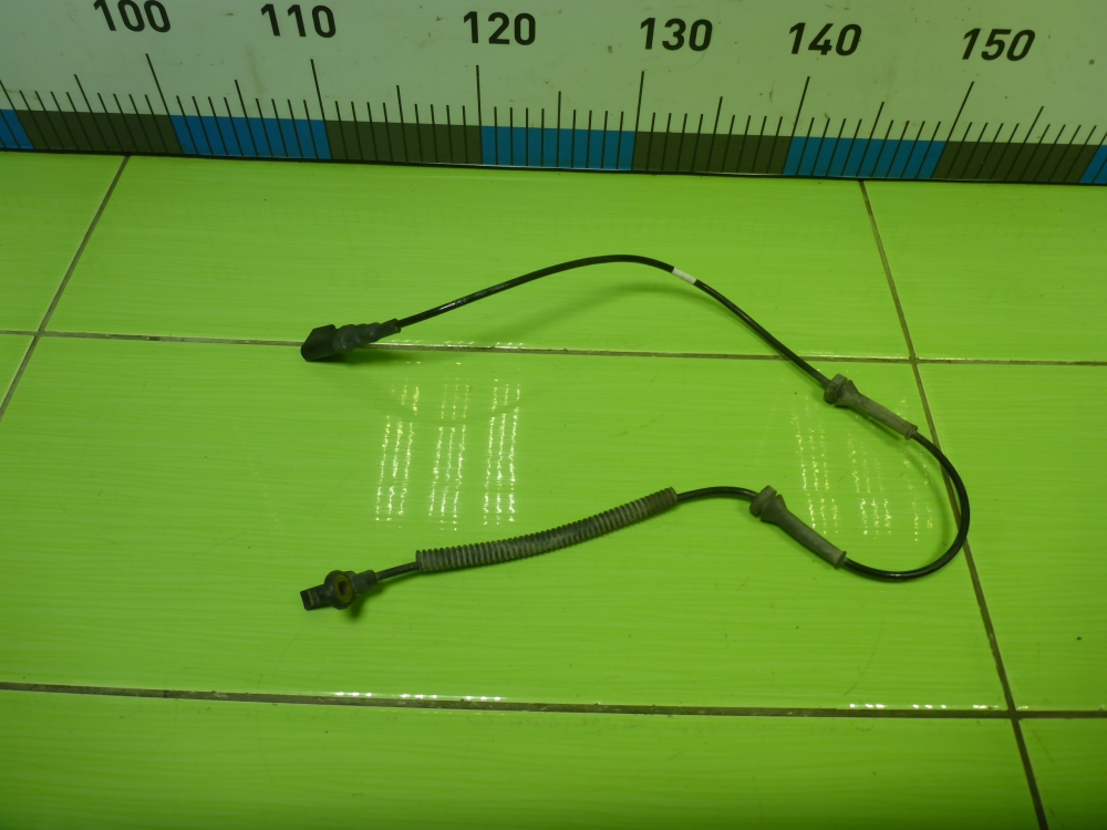 Датчик ABS передний левый