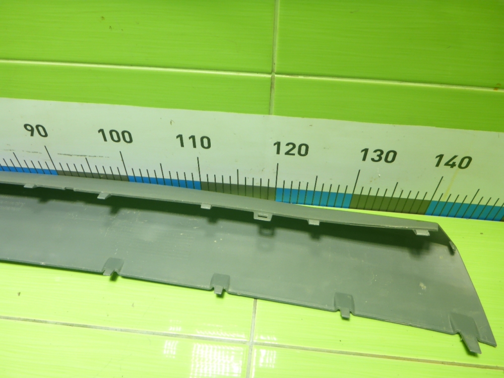 Накладка переднего бампера