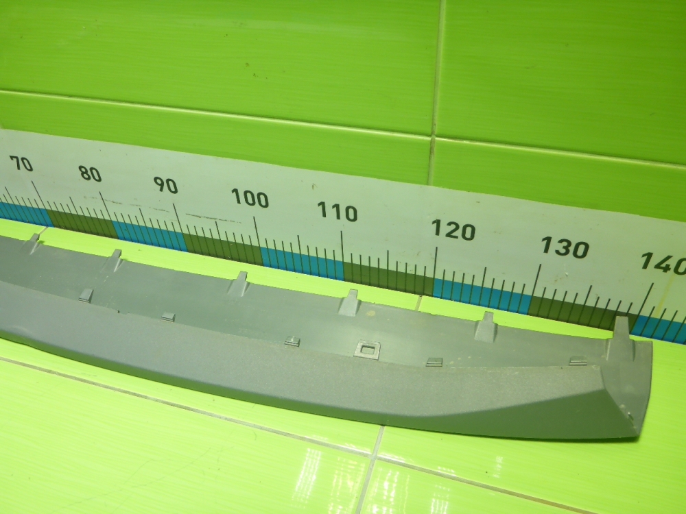 Накладка переднего бампера