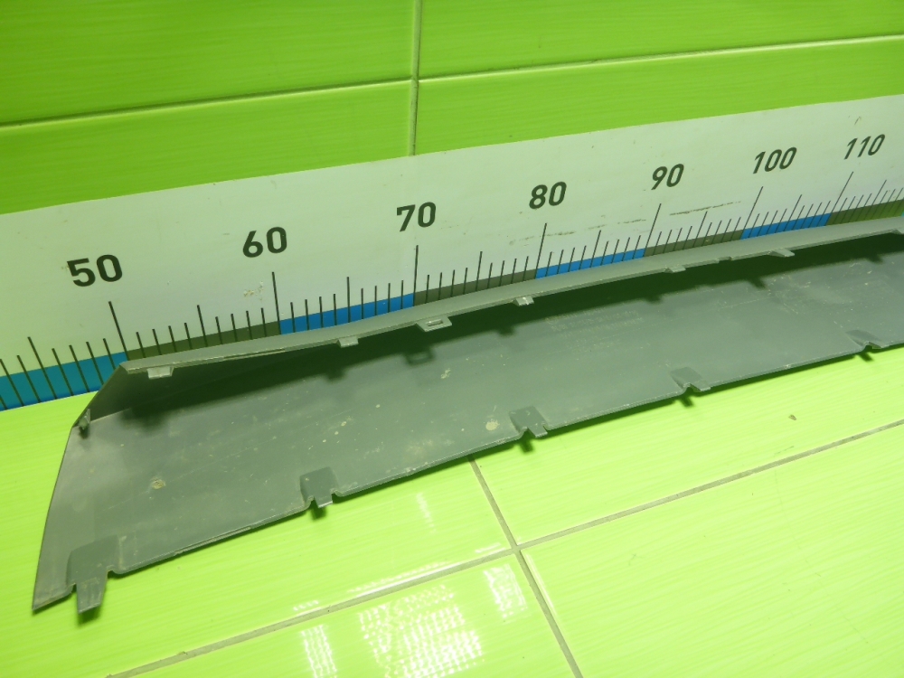 Накладка переднего бампера