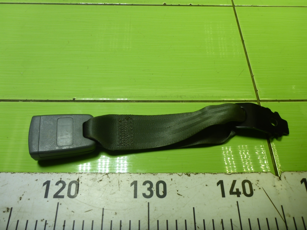 Ответная часть ремня безопасности