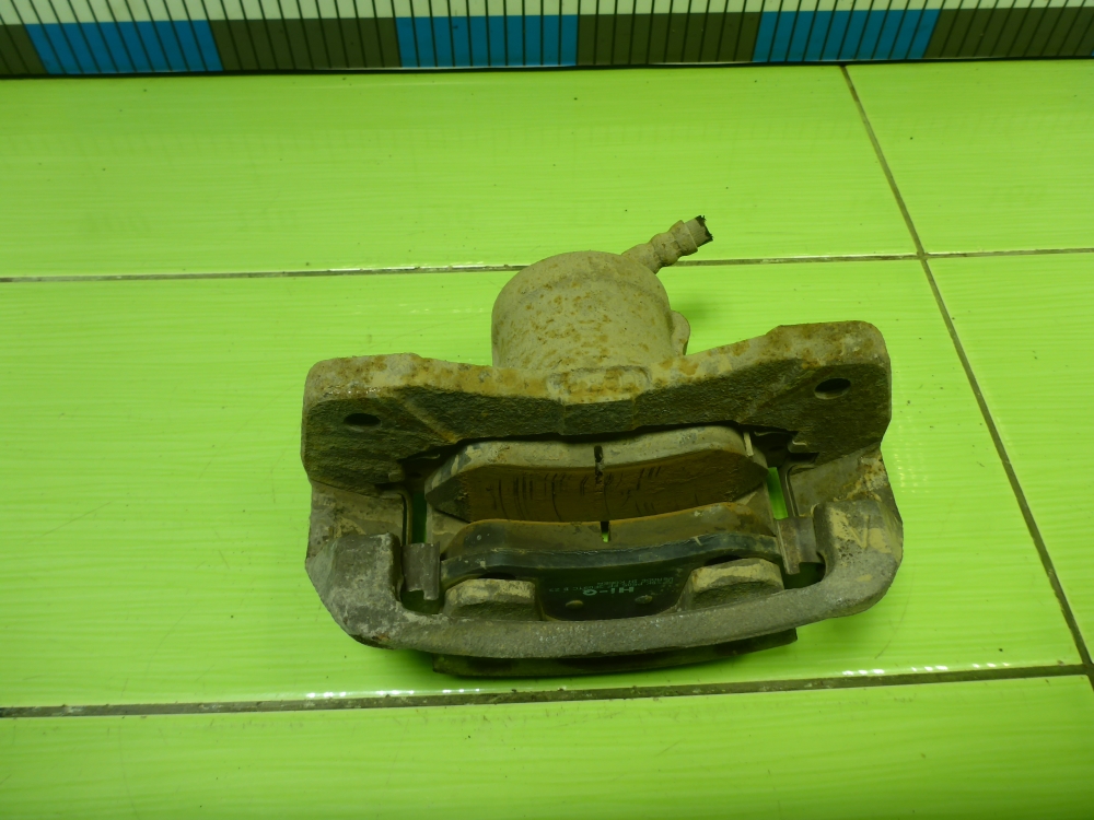 Суппорт передний правый