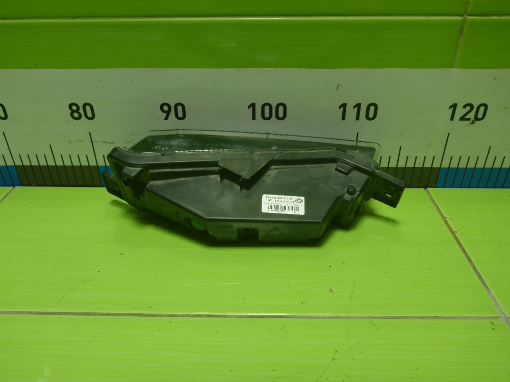 Фара противотуманная левая