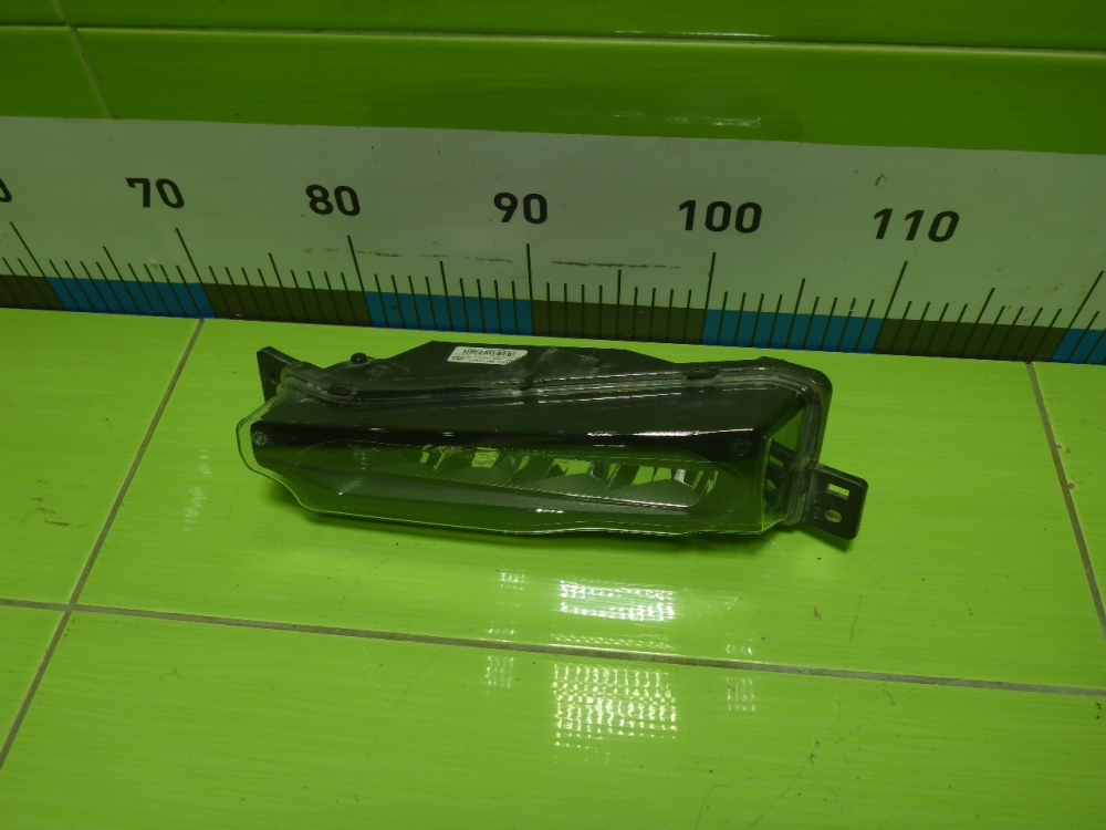 Фара противотуманная левая