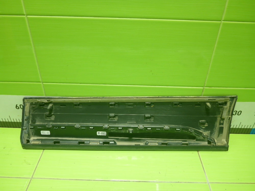 Накладка двери задней правой