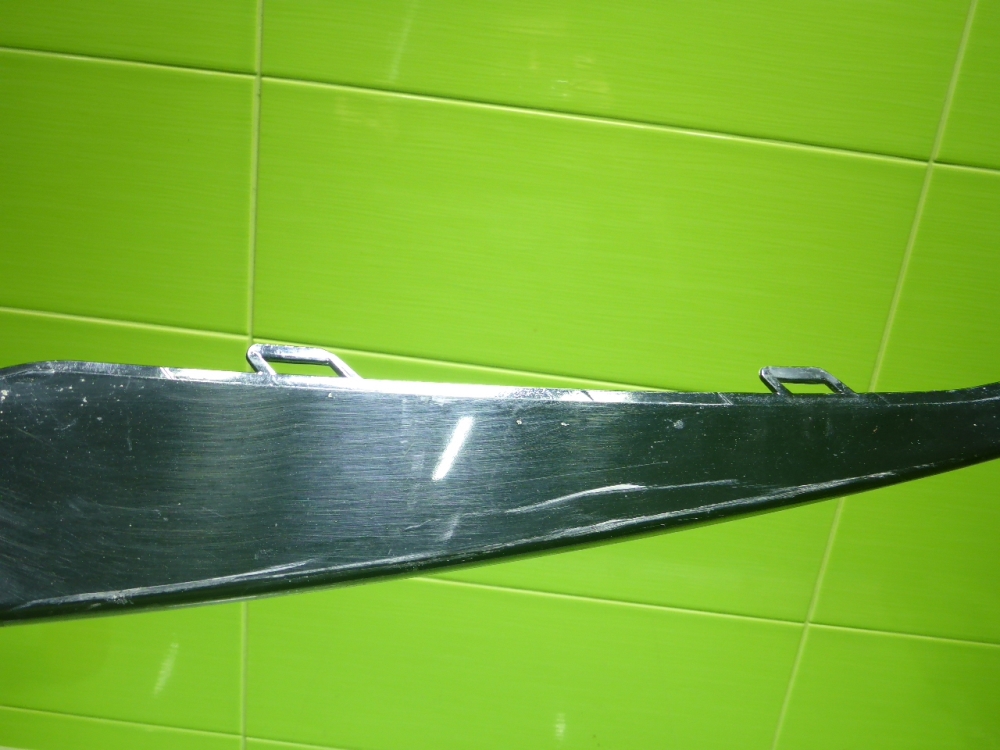 Накладка переднего бампера левая