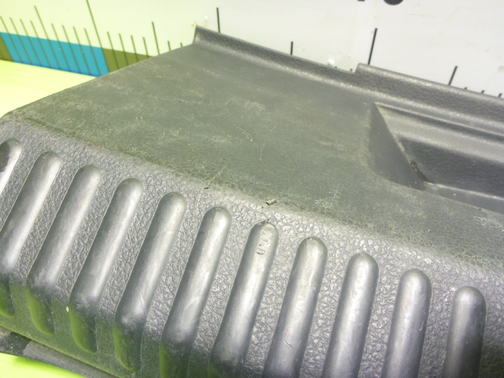 Обшивка багажника