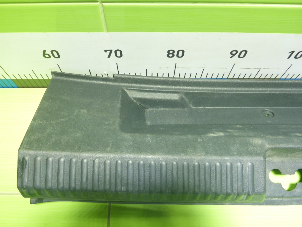 Обшивка багажника