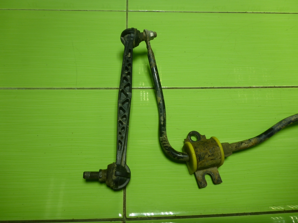 Стабилизатор задний