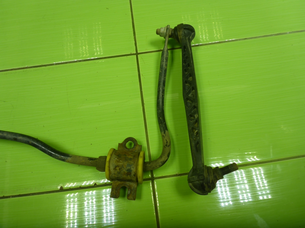 Стабилизатор задний