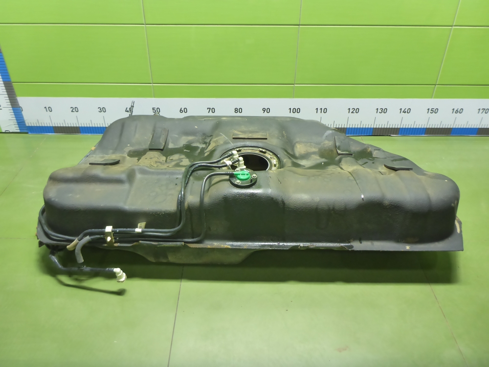 Бак топливный