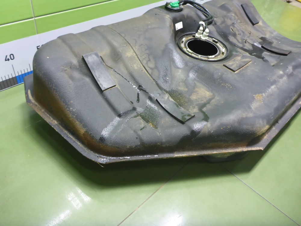 Бак топливный