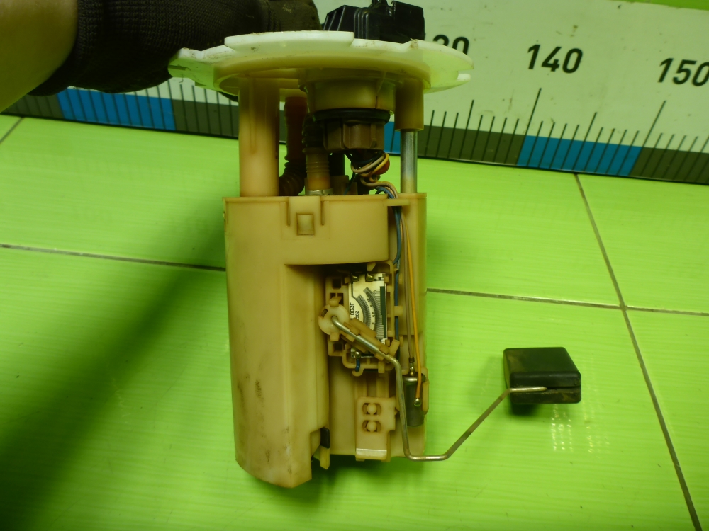 Насос топливный электрический