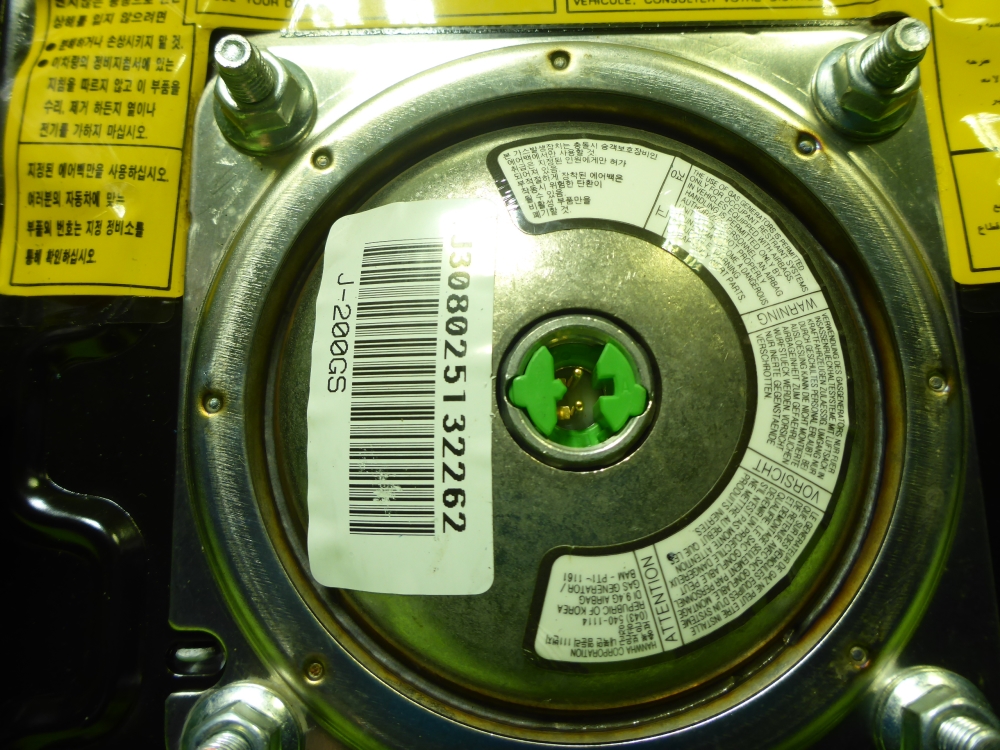 Подушка безопасности в рулевое колесо