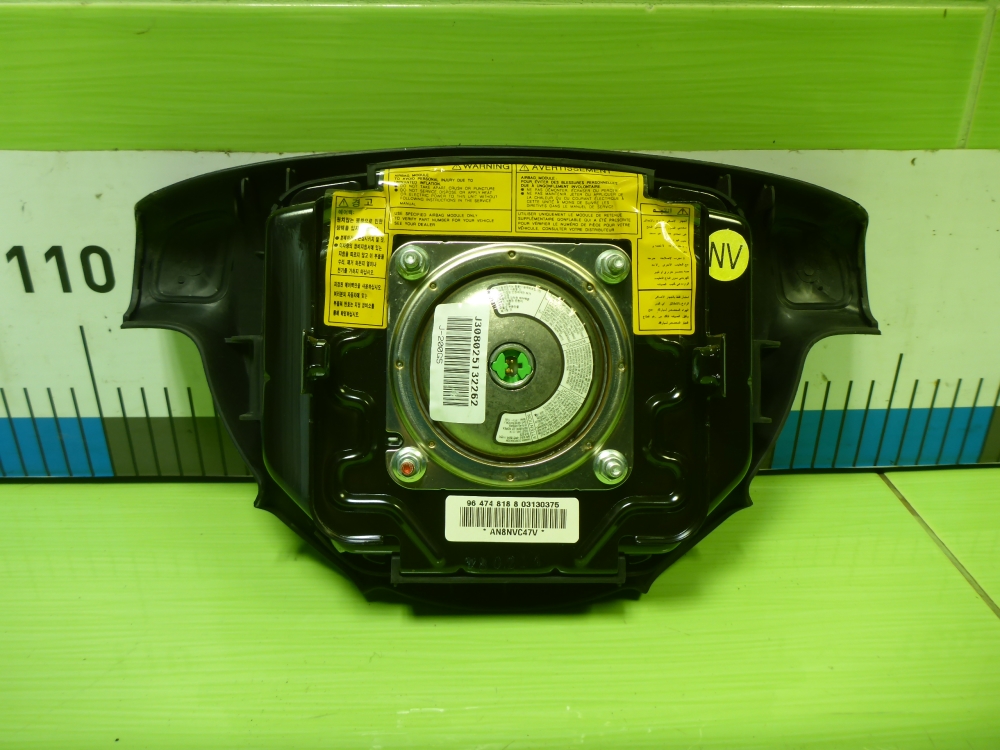 Подушка безопасности в рулевое колесо