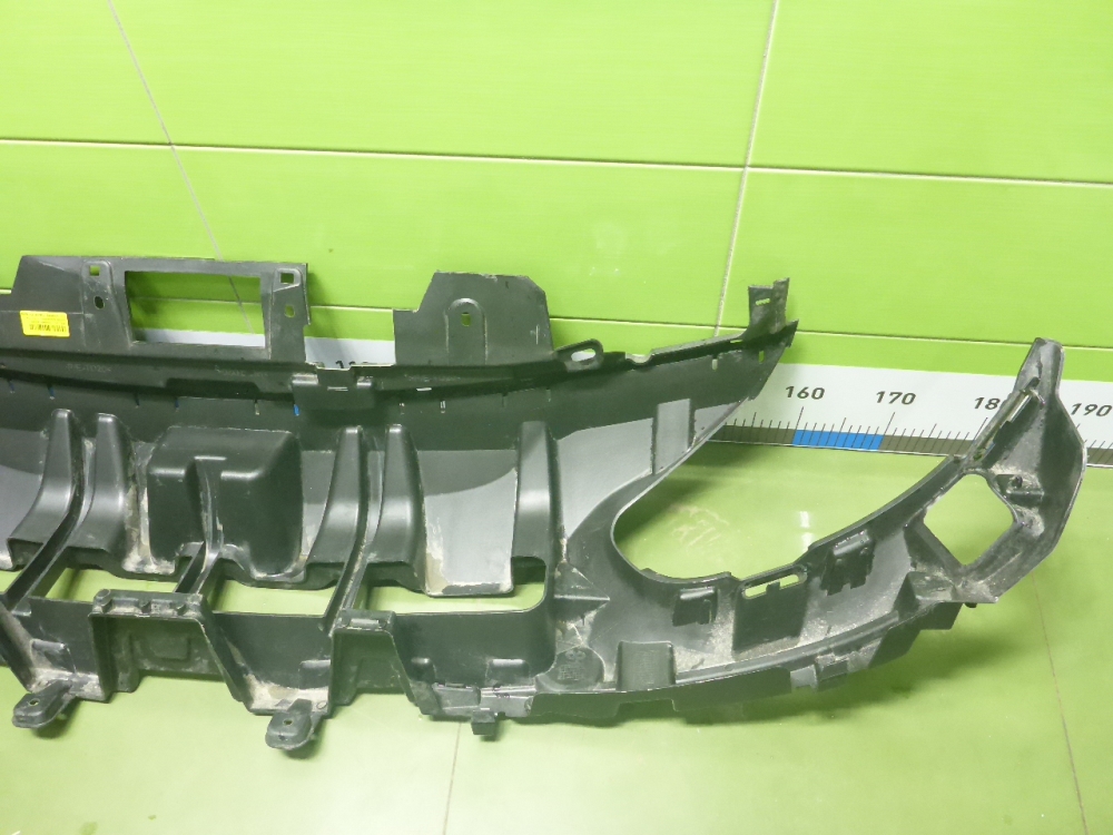 Кронштейн переднего бампера