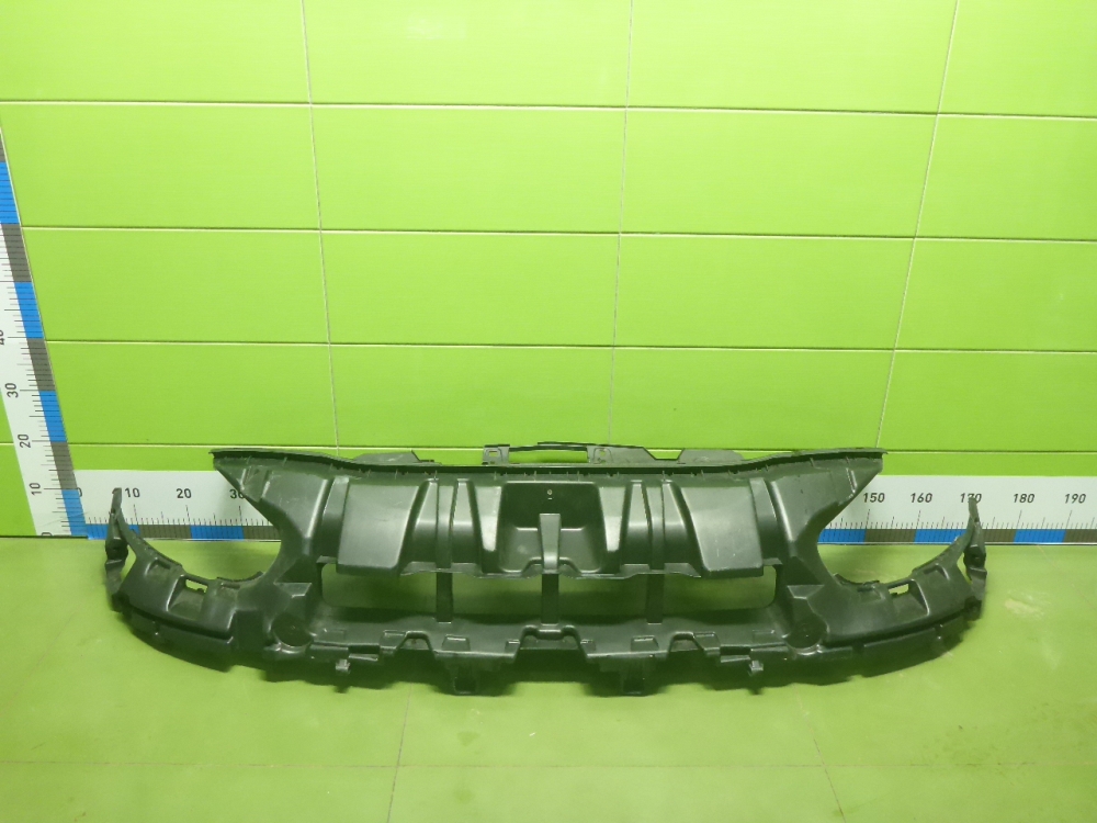 Кронштейн переднего бампера