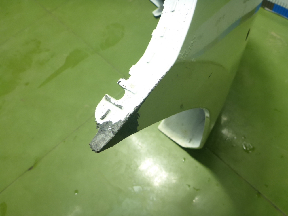 Бампер передний