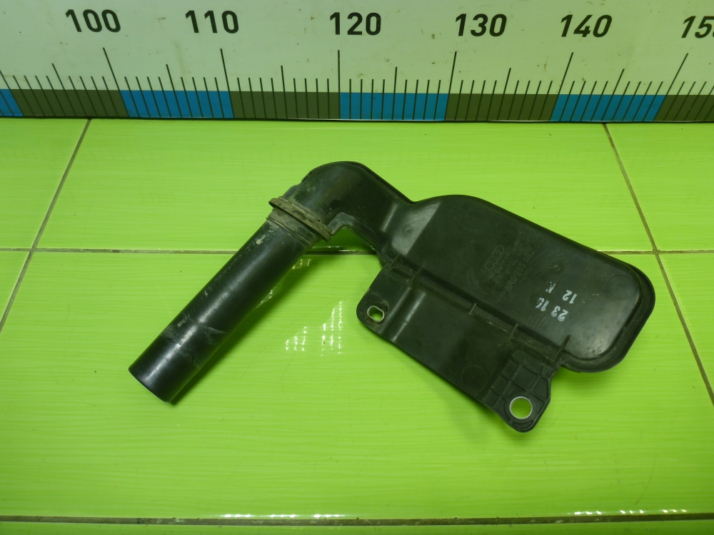 Горловина бачка омывателя