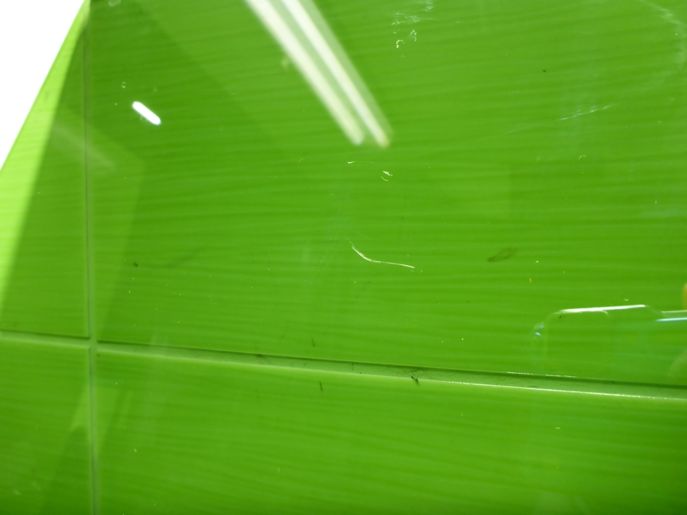 Стекло двери задней левой