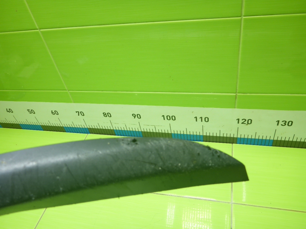 Накладка переднего бампера