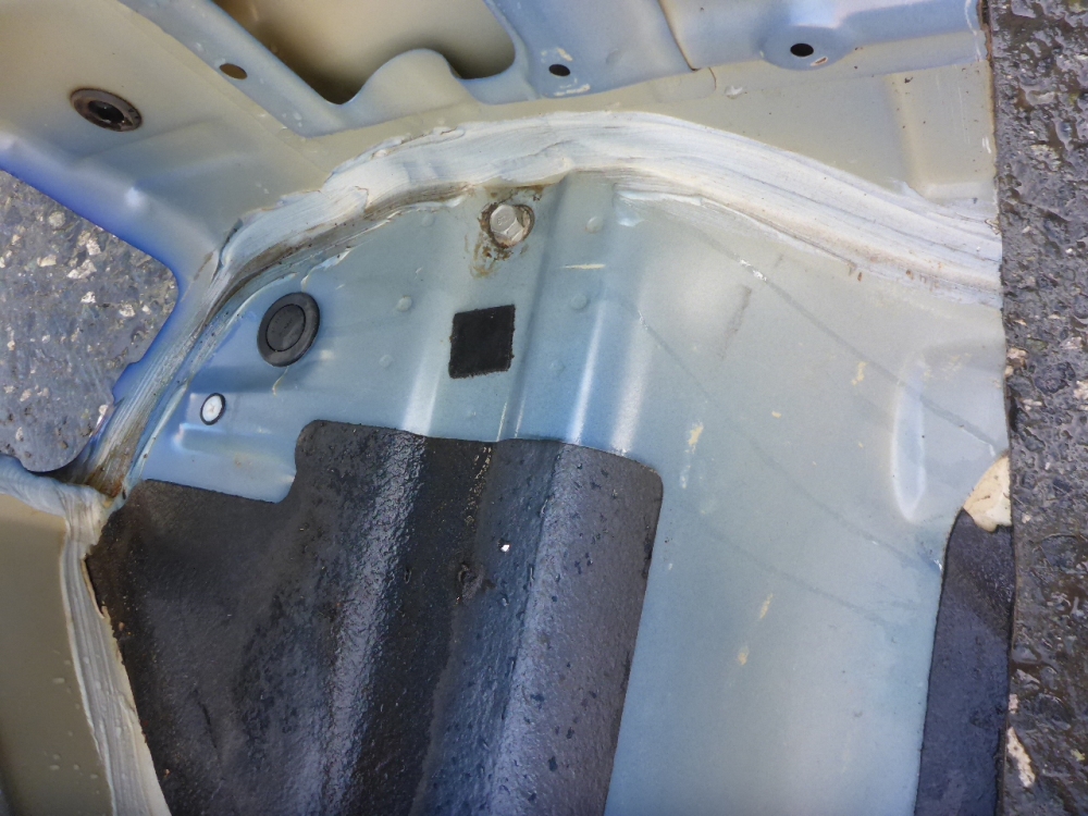 Крыло заднее правое