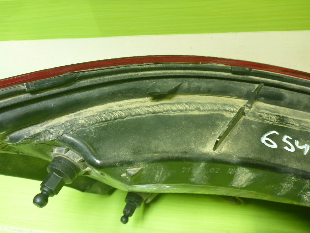 Фонарь задний правый