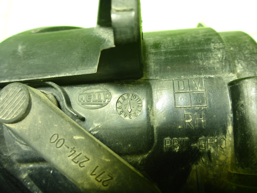 Фара противотуманная правая