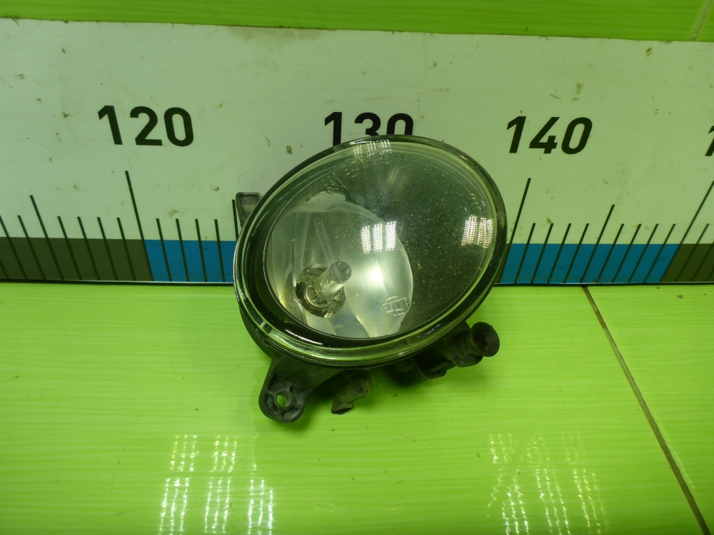 Фара противотуманная правая