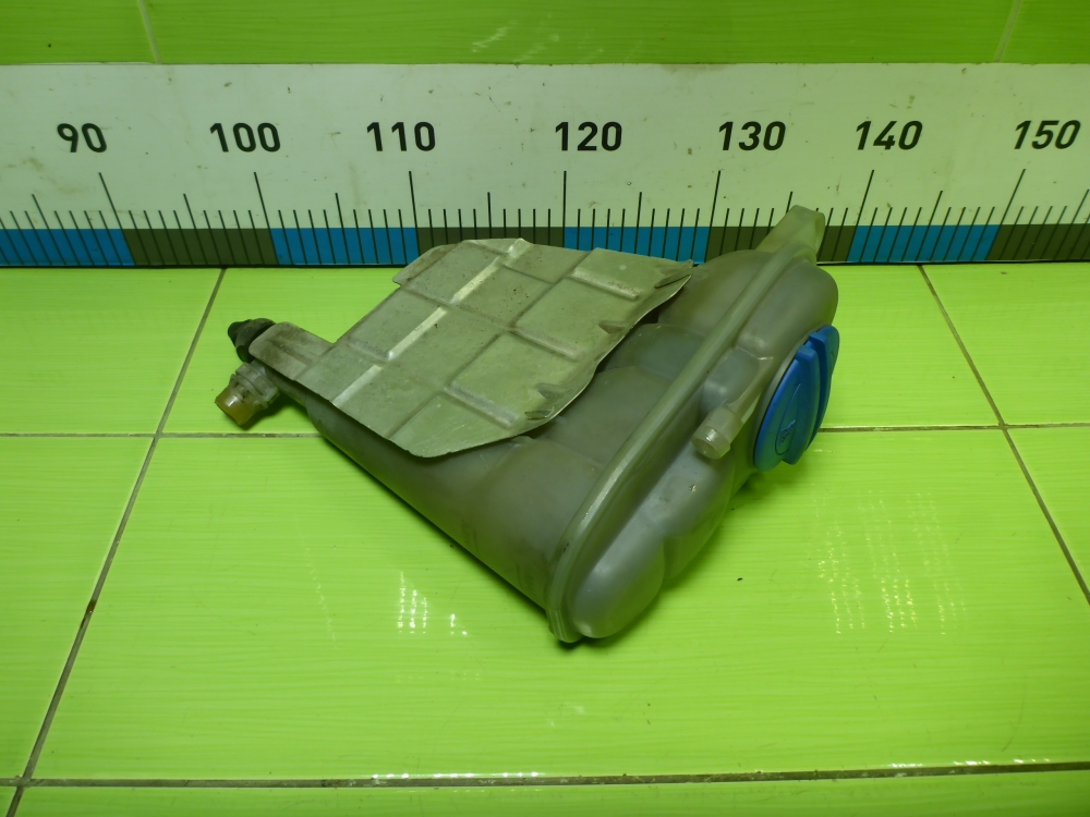 Бачок расширительный