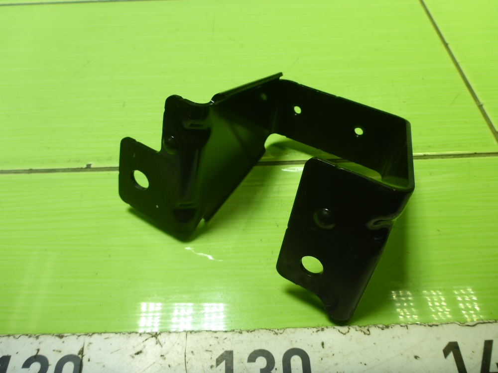 Кронштейн (сопут. товар)