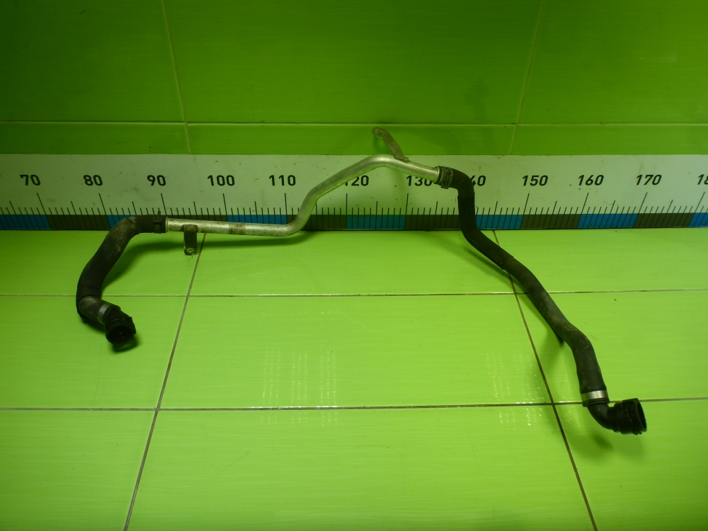 Трубка системы охлаждения