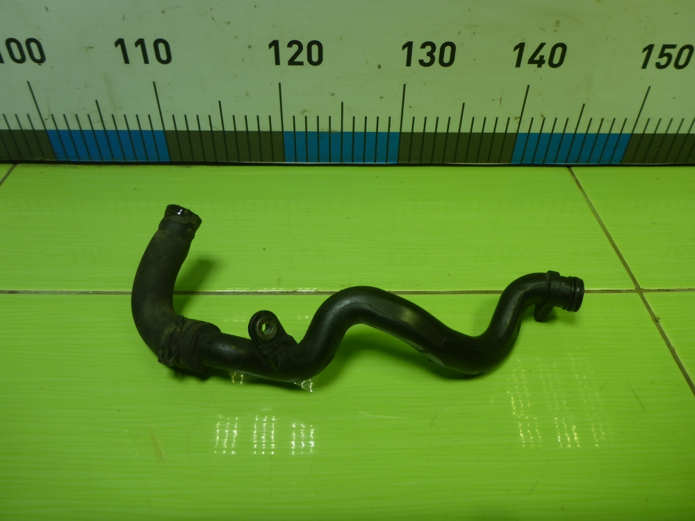 Трубка системы охлаждения