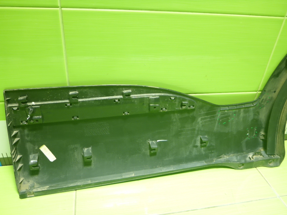 Накладка двери задней правой