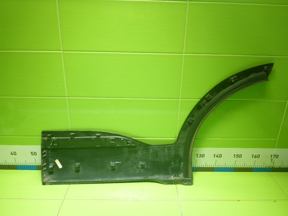 Накладка двери задней правой