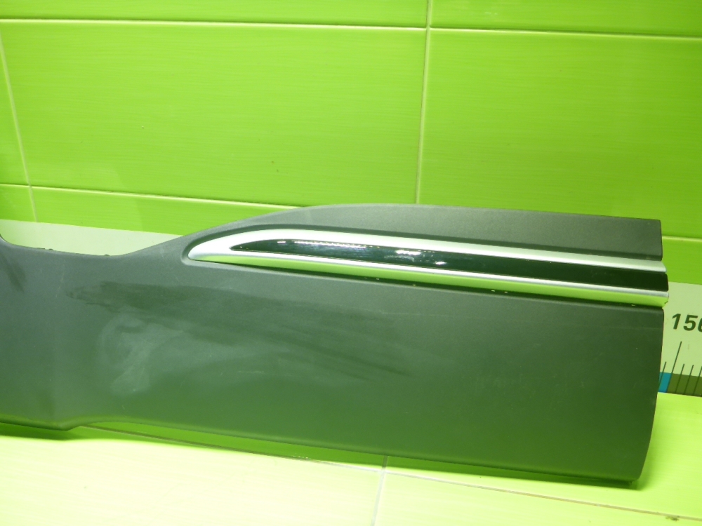 Накладка двери задней правой