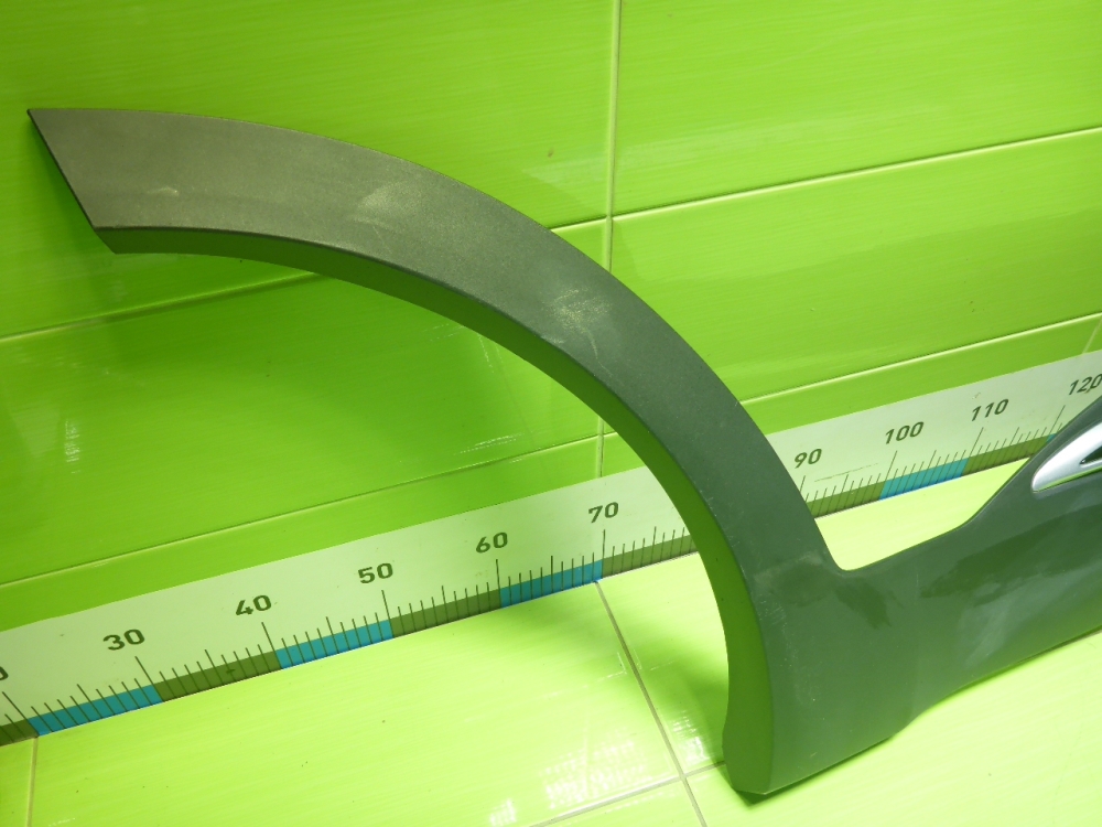 Накладка двери задней правой