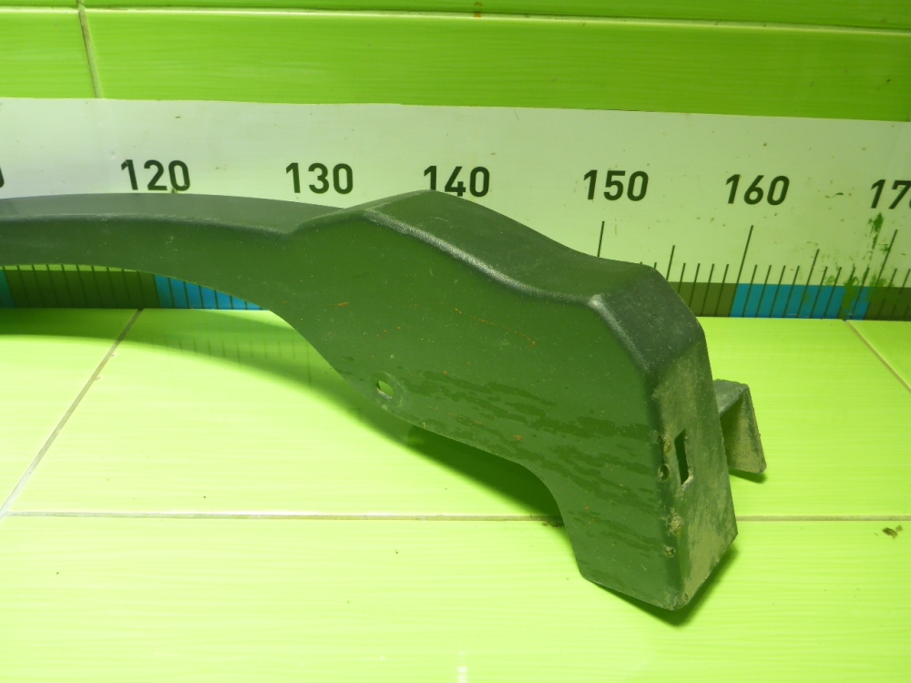 Накладка заднего крыла правого