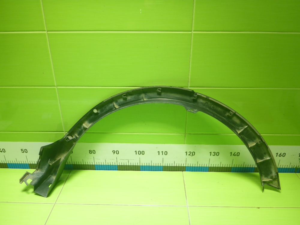 Накладка заднего крыла правого