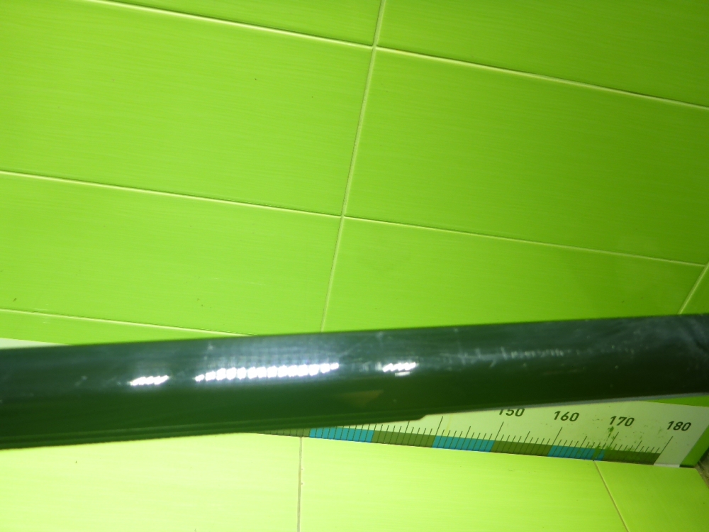 Накладка стекла заднего левого