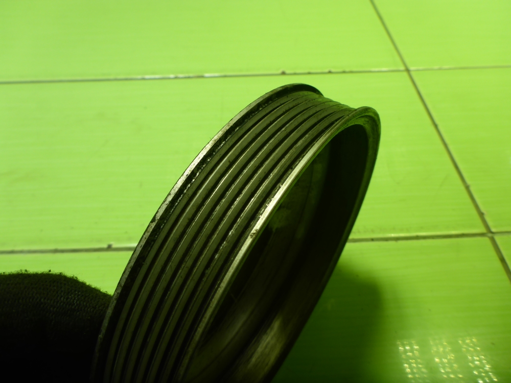 Шкив водяного насоса (помпы)